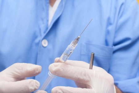 Запис на вакцинацію від коронавірусної хвороби COVID-19 публічних та громадських діячів